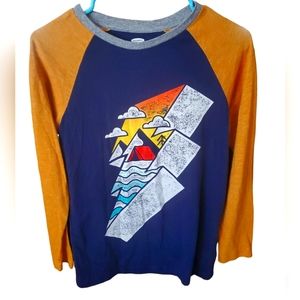 Old Navy Graphic Long Sleeve Boys XL 14-16